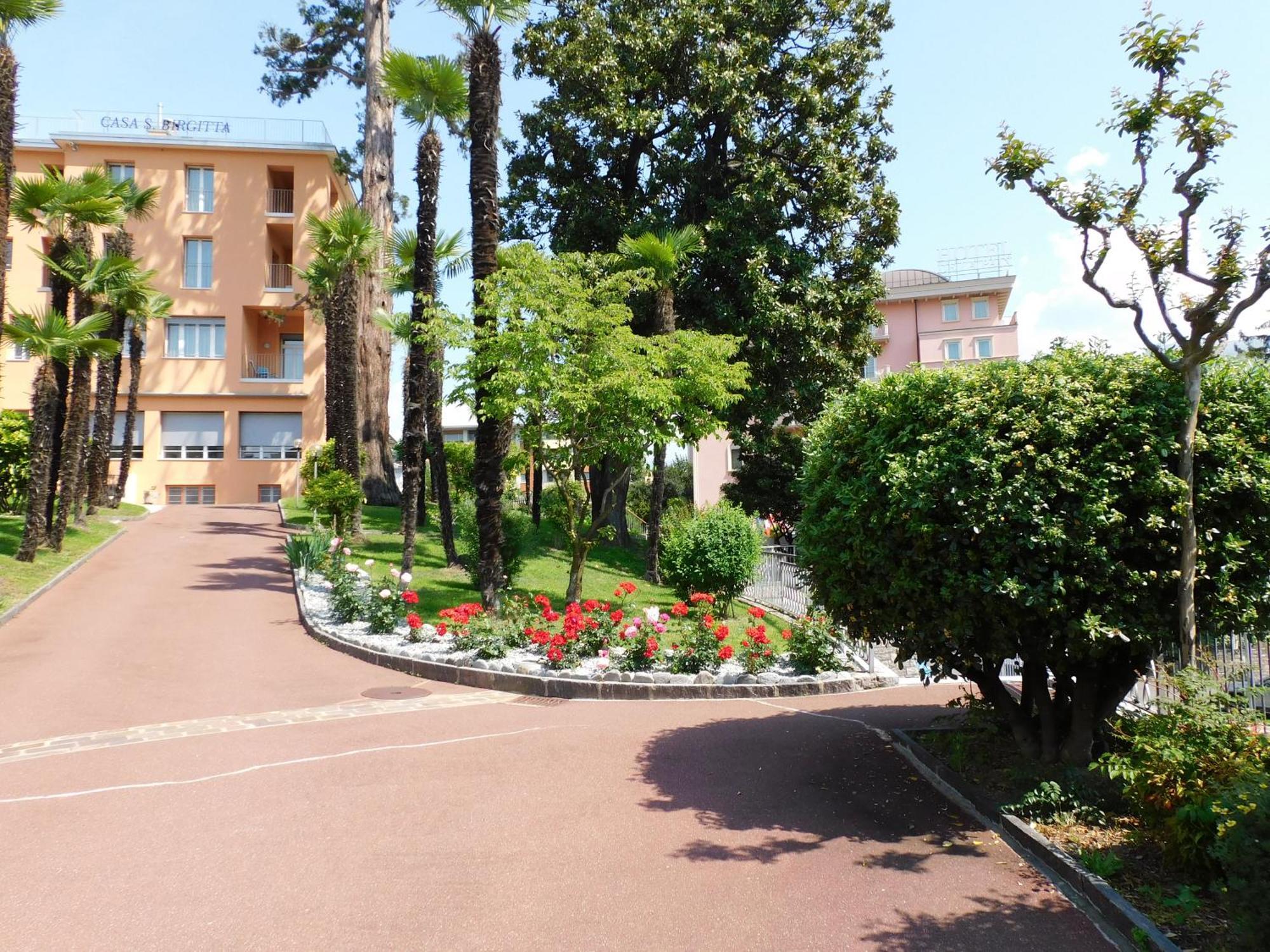 ホテル Casa Santa Birgitta ルガーノ エクステリア 写真