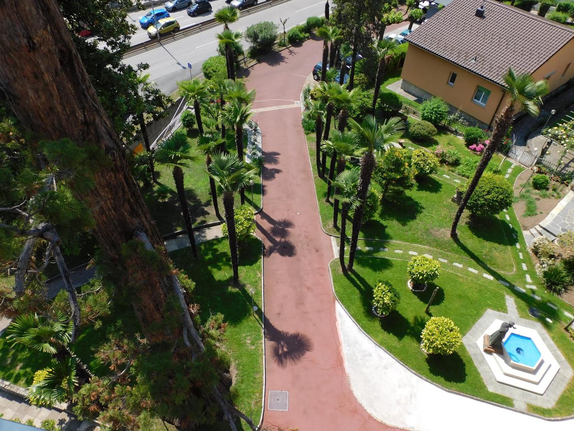 ホテル Casa Santa Birgitta ルガーノ エクステリア 写真