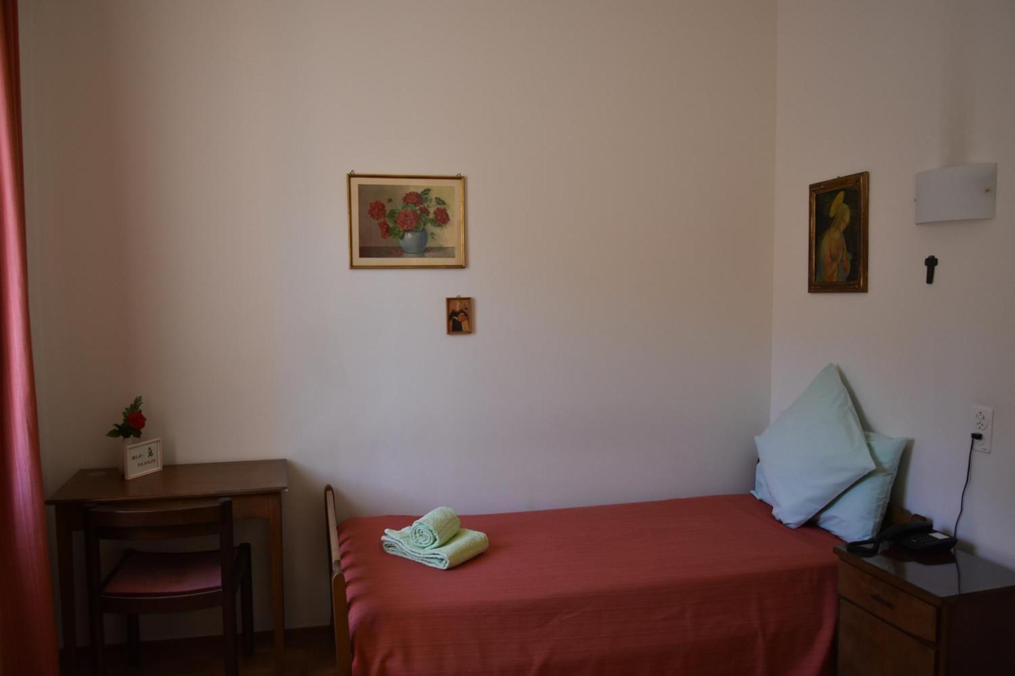 ホテル Casa Santa Birgitta ルガーノ エクステリア 写真